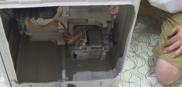 How to replace a washing machine motor on a Bosch, Neff, Siemens or Balay