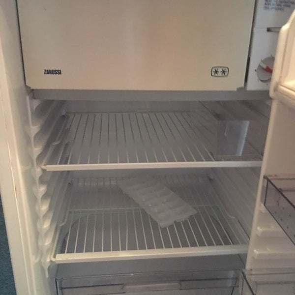 Zanussi Fridge freezer DR 50/2 /A Ticking noise, compressor doesn’t run
