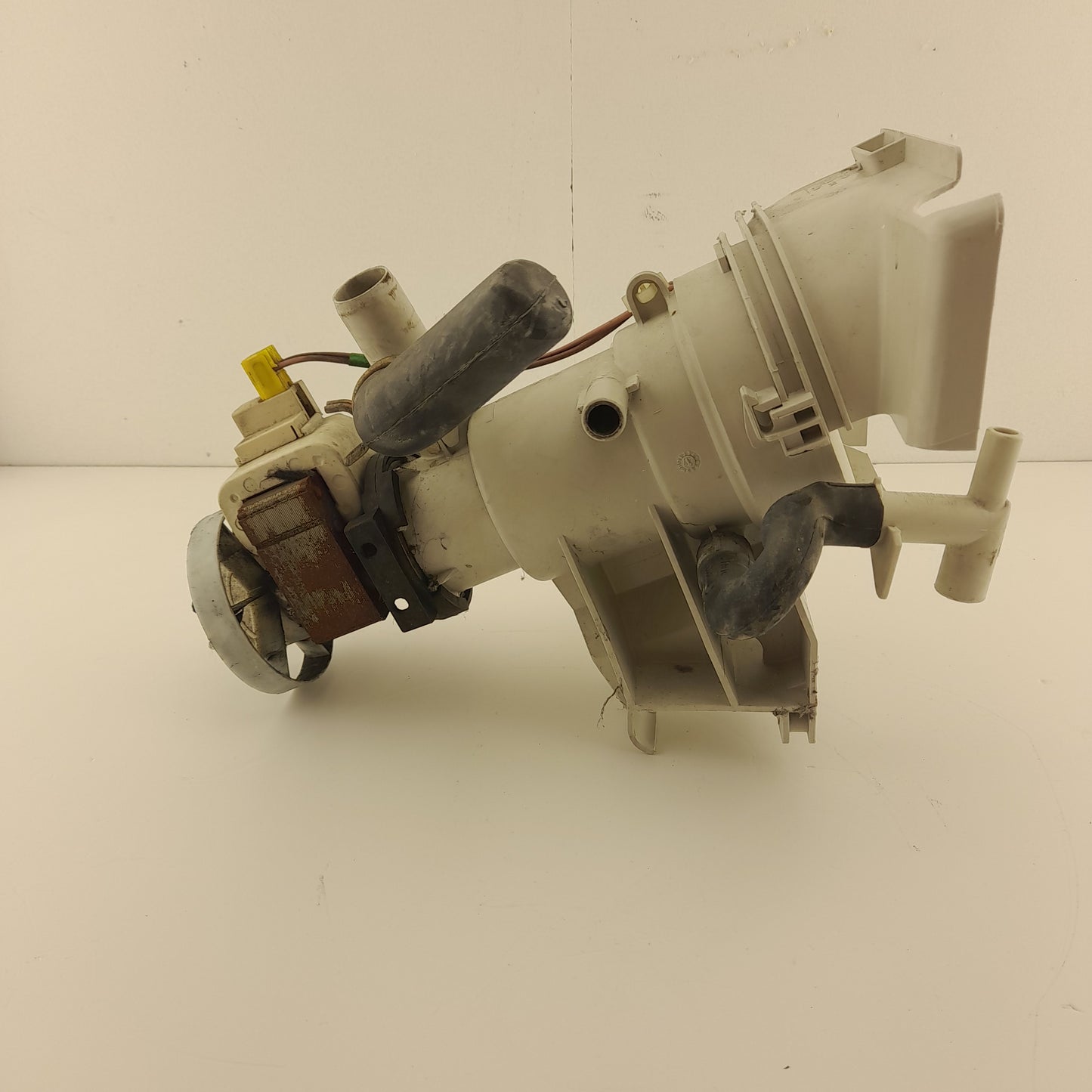 Miele Washing Machine Drain Pump 8568622 3014114