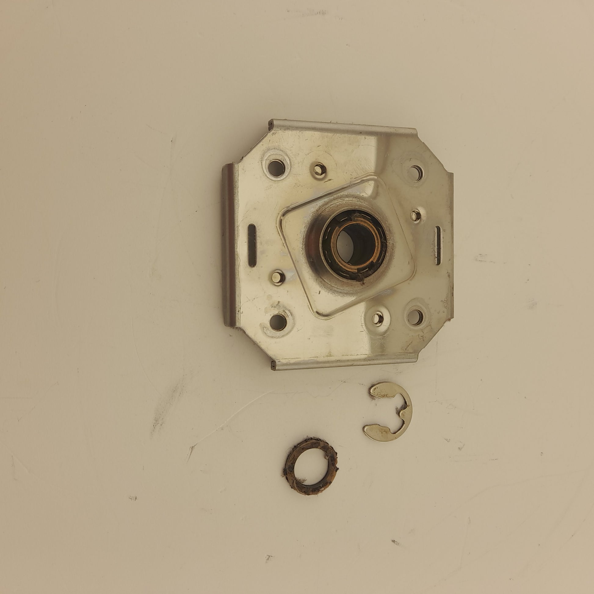 Bosch NEFF Siemens Tumble Dryer Rear Bearing 00618931