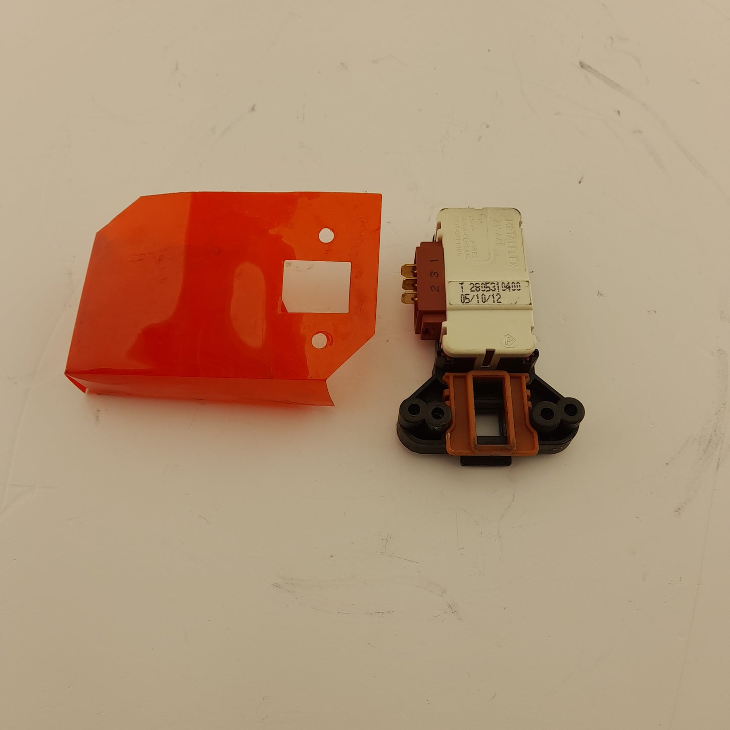 Beko Washing Machine Door Interlock: Metalflex ZV-446 2805310400 With Water Protector 2903090300