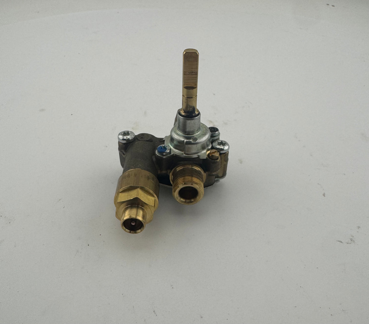 Bosch Gas Tap 1.7 KW 7/5 G20/G25 C/SEG.PLUS 00421964 /Seal gas tap-manifold 00036011 00614940