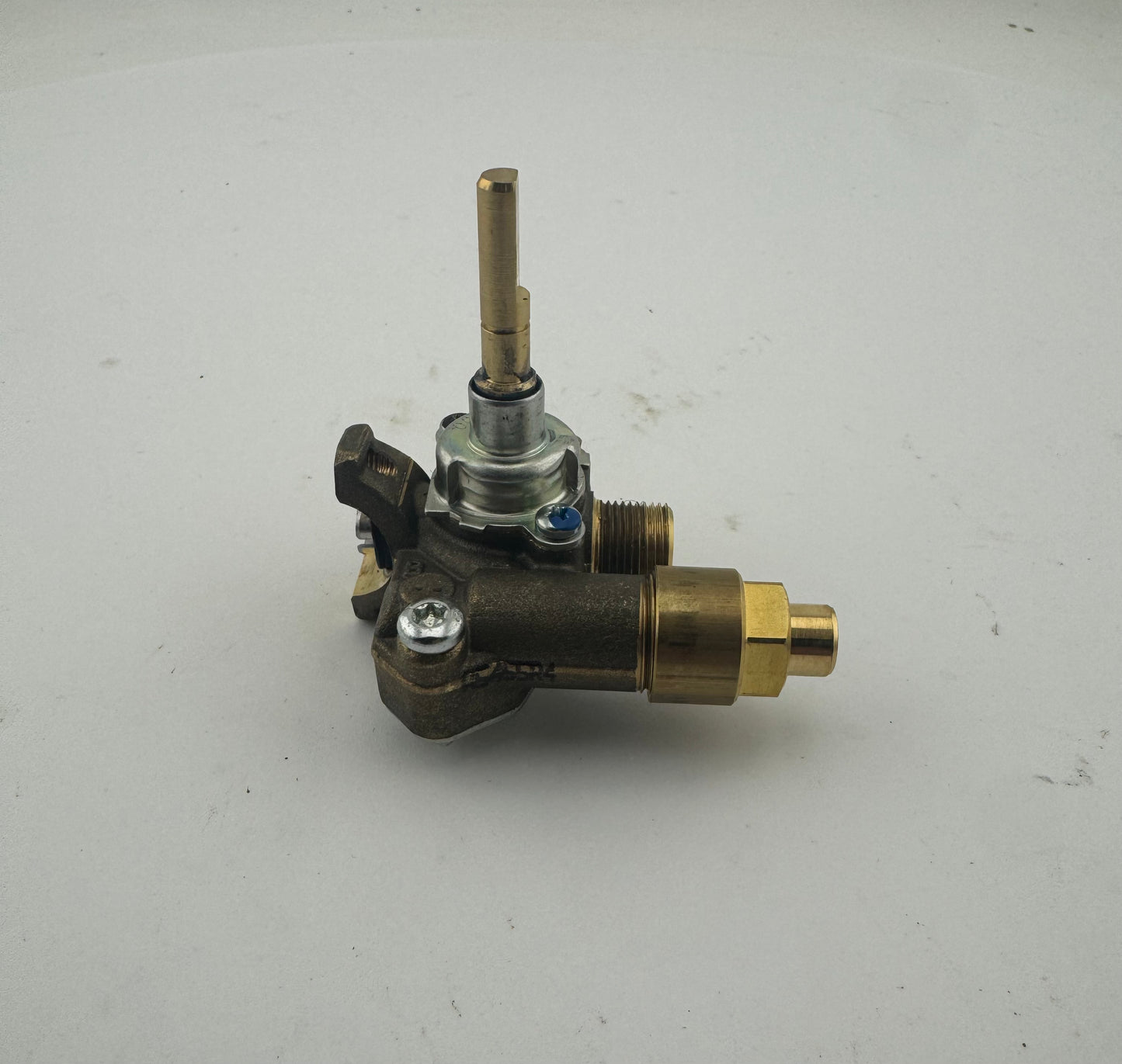 Bosch Gas Tap 1.7 KW 7/5 G20/G25 C/SEG.PLUS 00421964 /Seal gas tap-manifold 00036011 00614940