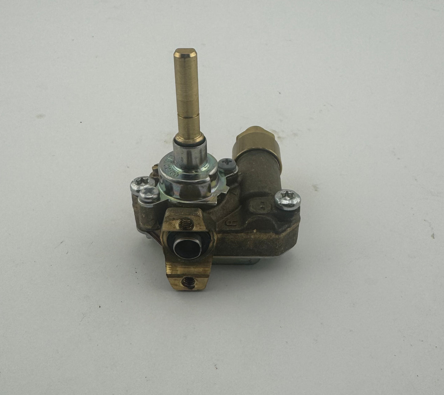 Bosch Gas tap SAFETY GAS TAP 3/3,2KW 7/5 G20/G25 Electromagnet 00421964 /Seal gas tap-manifold 00036011 00612254