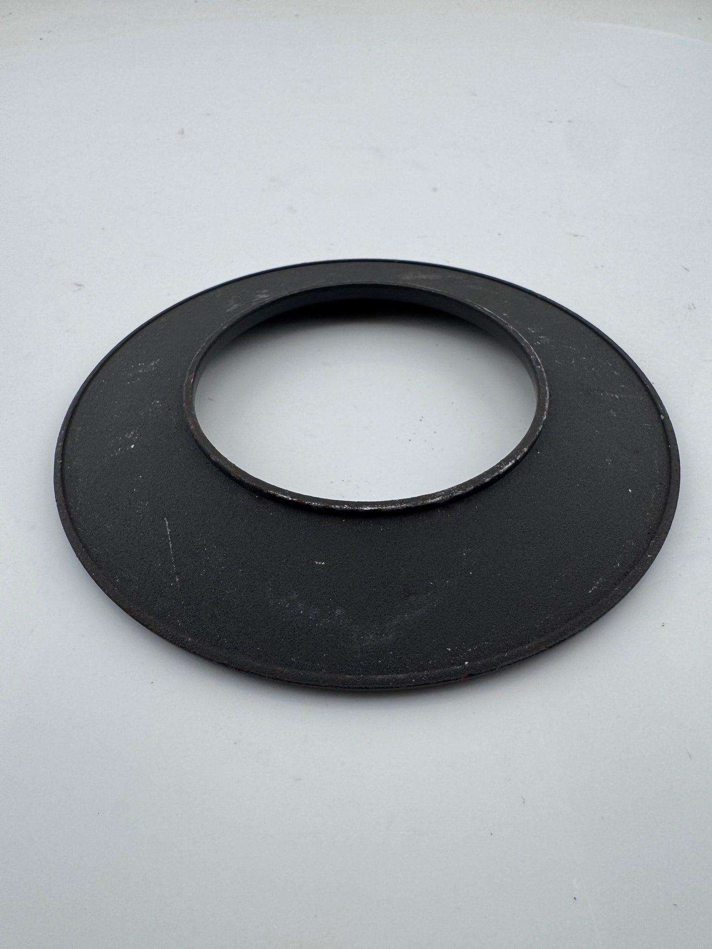 Bosch Wok Burner Outer Cap : 135mm Outer / 75mm 4-5KW DEF. BURNER BLACK MATT 00647658