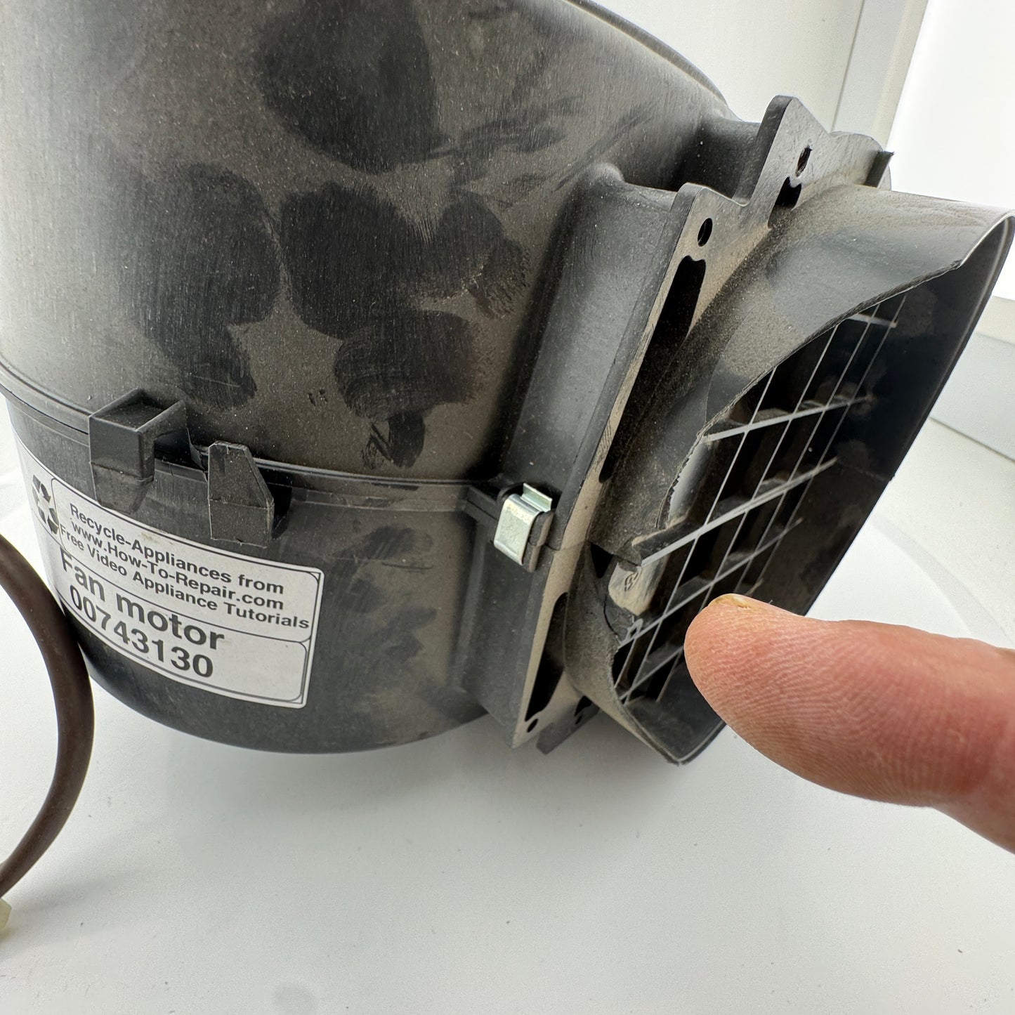 Bosch Neff Siemens Extractor Cooker Hood Fan Motor Assembly 00743130