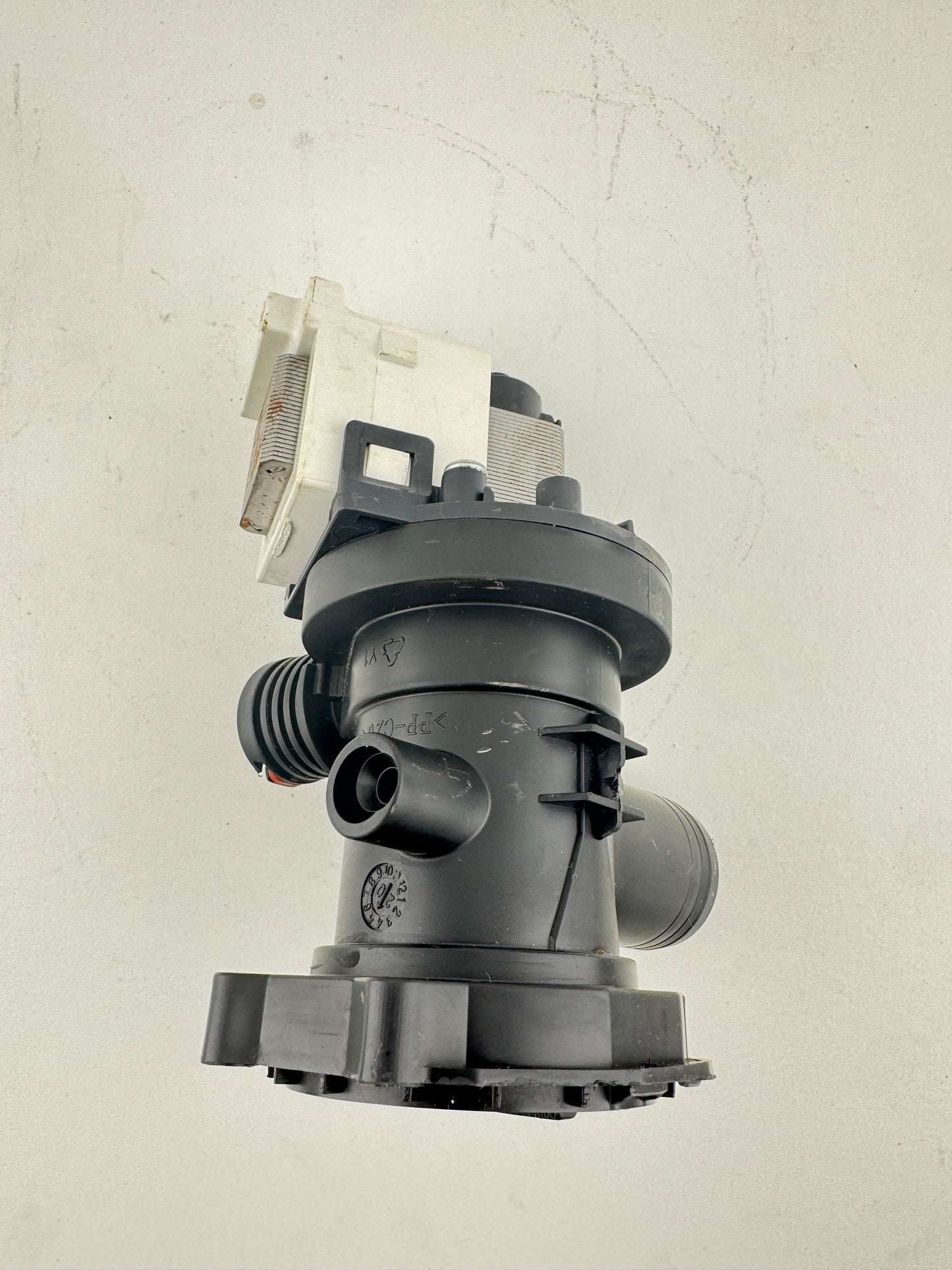 Hotpoint Drain Pump Assembly - 35W C00514240