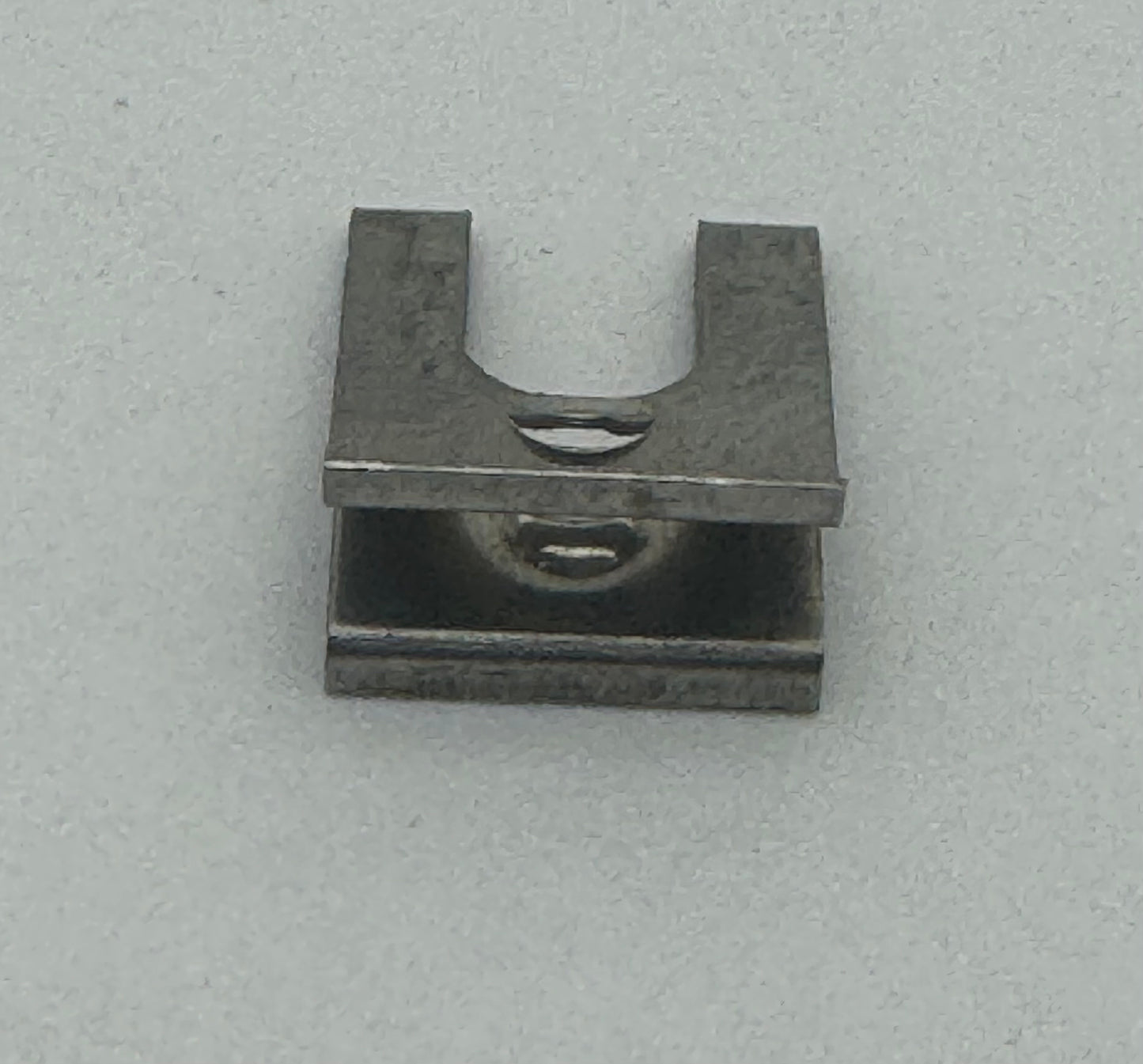 Indesit Cooker & Hob Ignition Spark Plug with bracket C00052951 J00674391