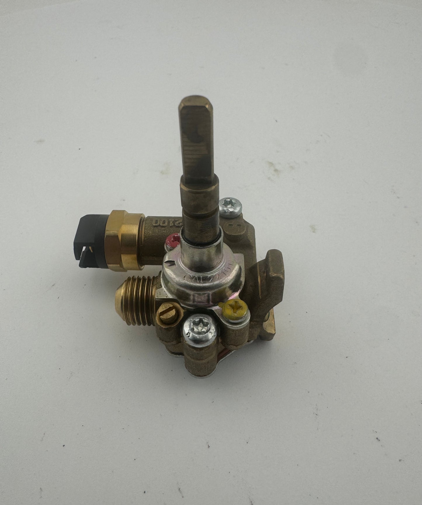 Indesit Gas Tap Medium / Auxillary C00111240 J00111851