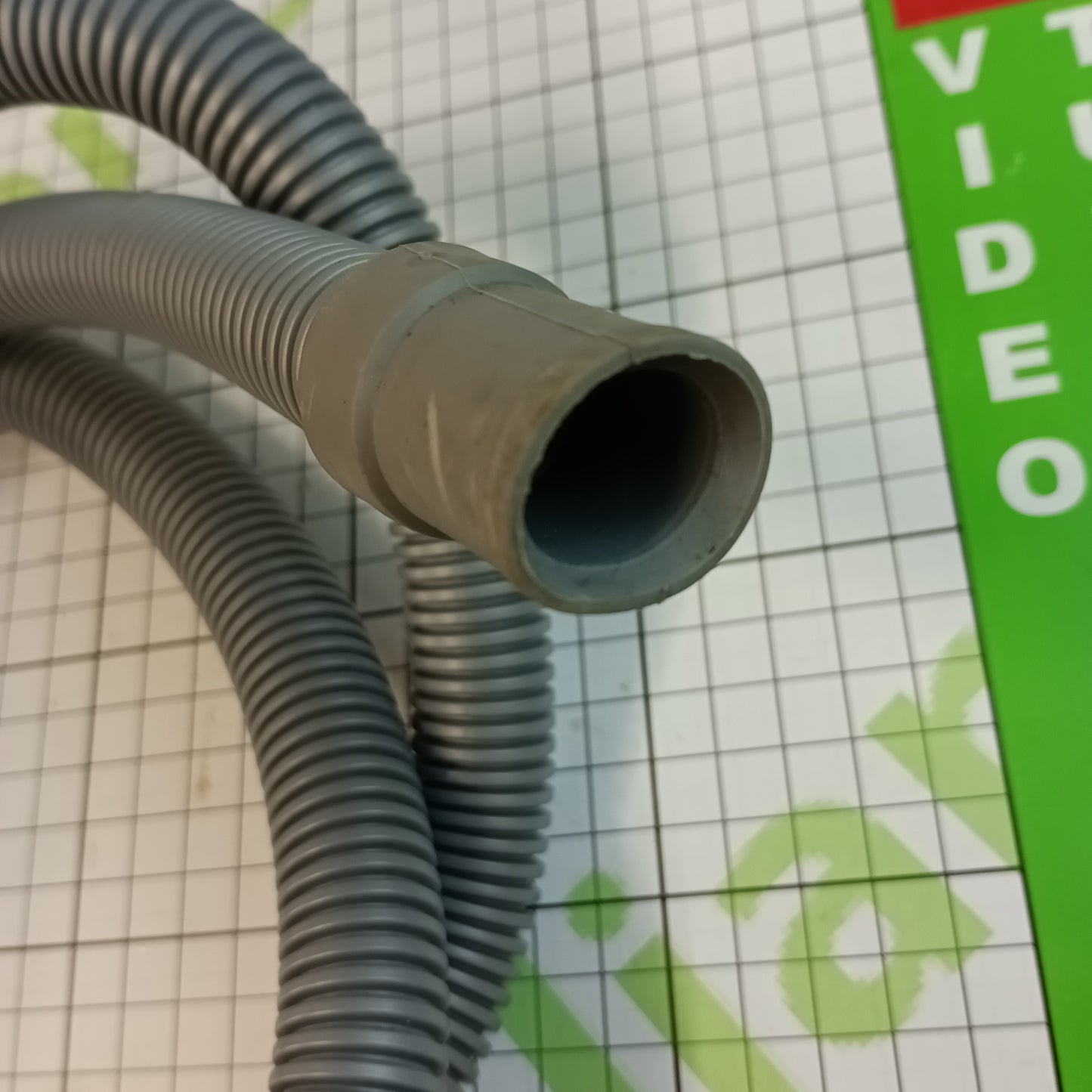 Dishwasher drain waste hose pipe 12676000000943