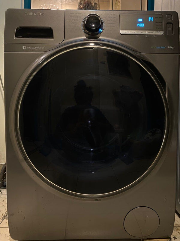 Samsung WW12H8420EX Washing Machine Pausing