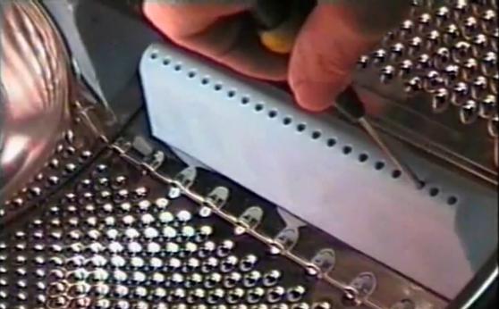 How to Replace a Hotpoint Washing Machine Drum Paddles or lifters.