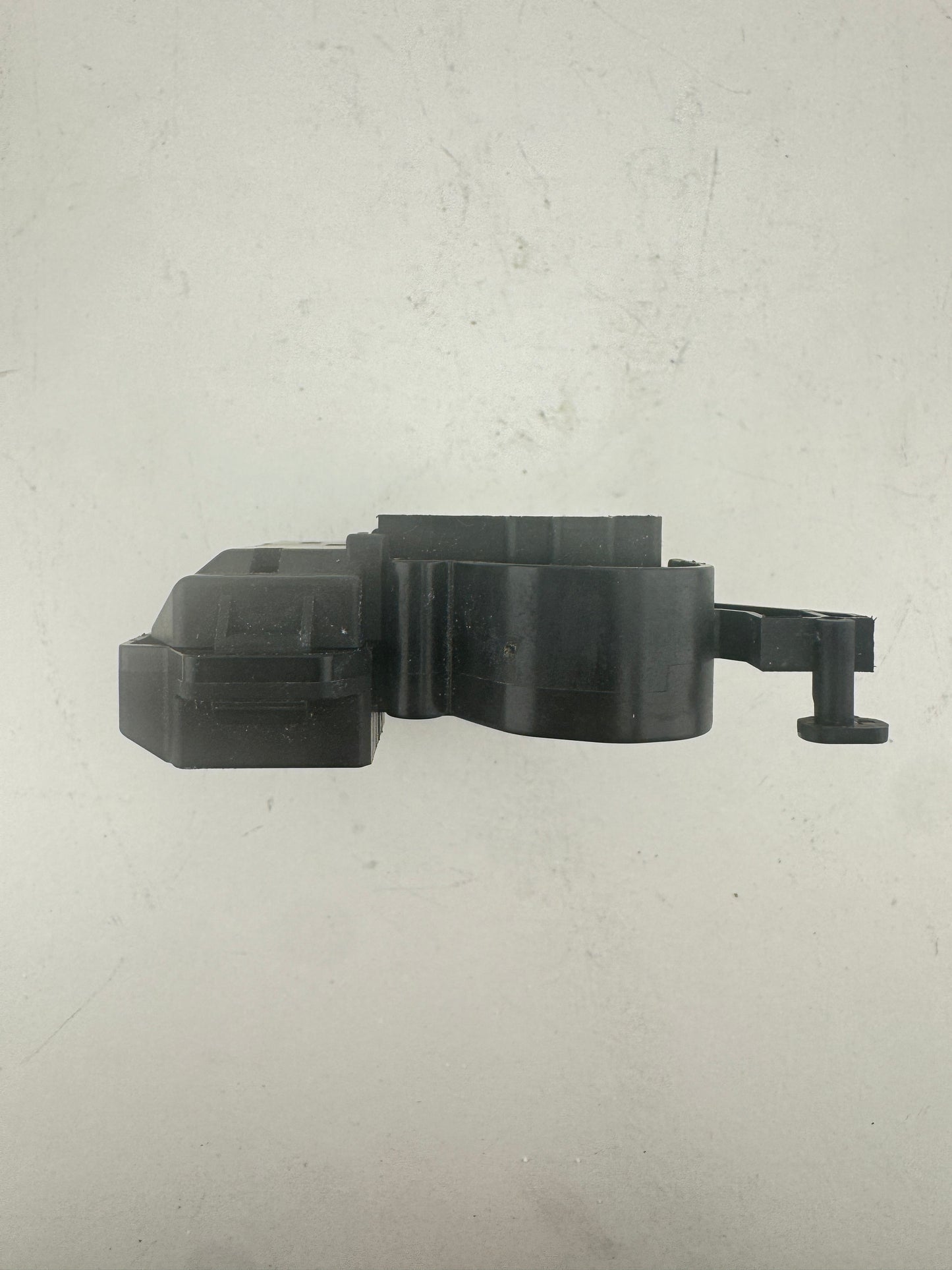 Whirlpool/Indesit Door Lock C00516606