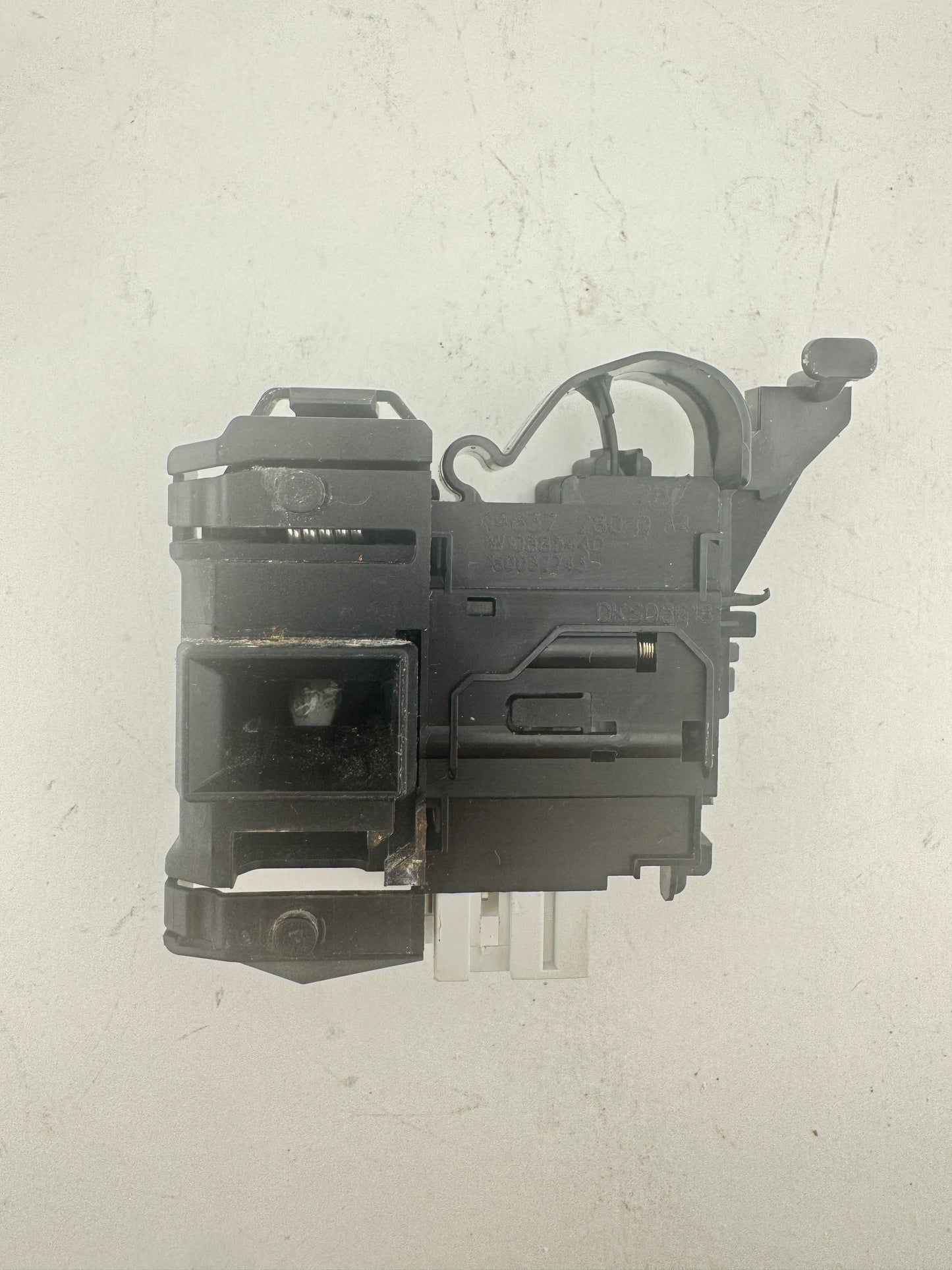 Whirlpool/Indesit Door Lock C00516606