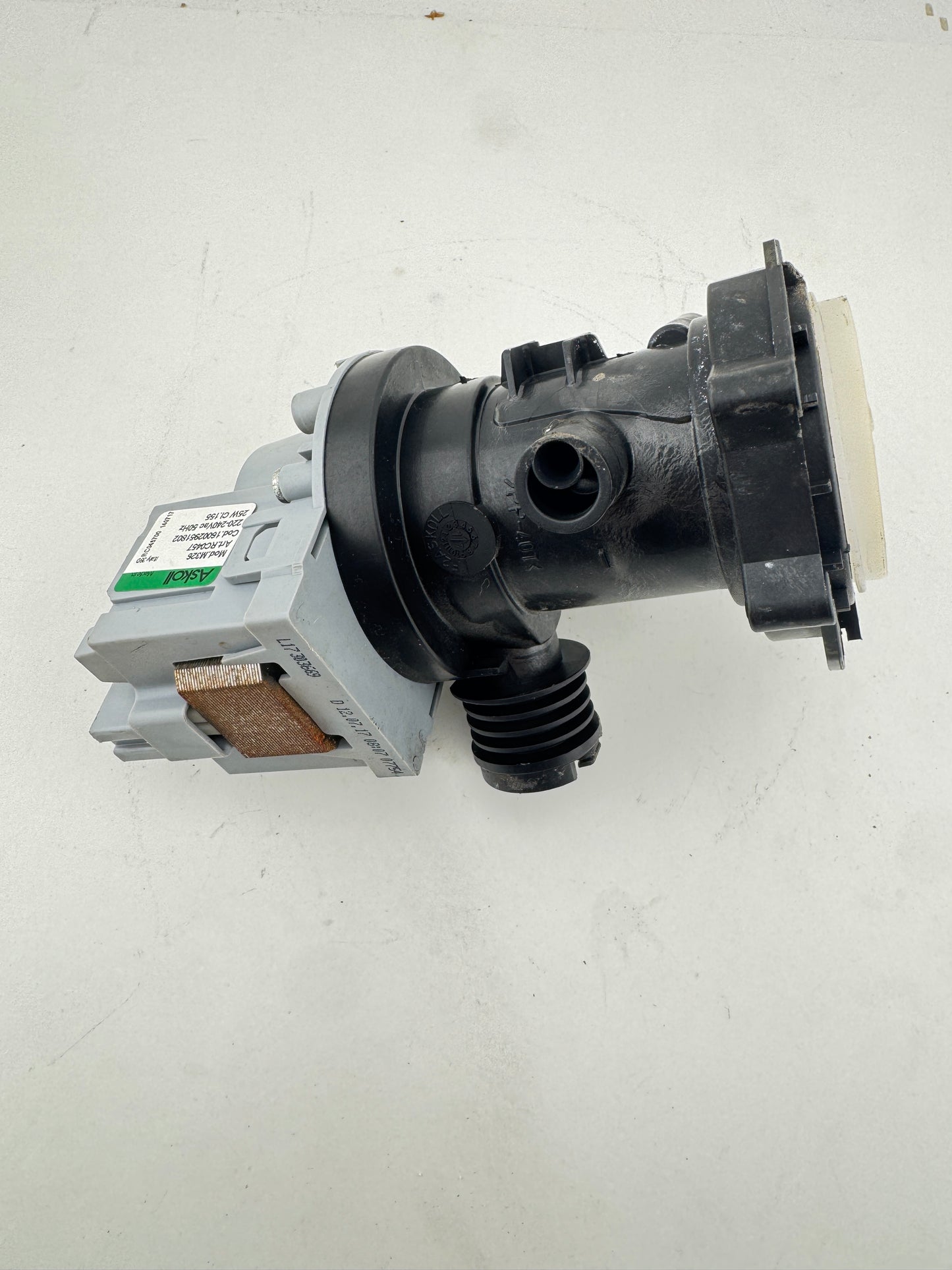 Hotpoint Indesit Whirlpool Washing Machine Drain Pump Assembly 25W 230V C00855480