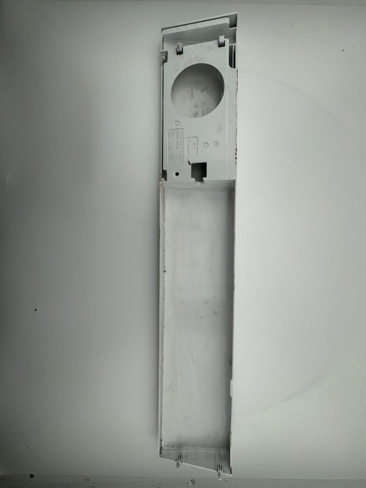 Bosch Neff Siemens Kickplate - White 00442690