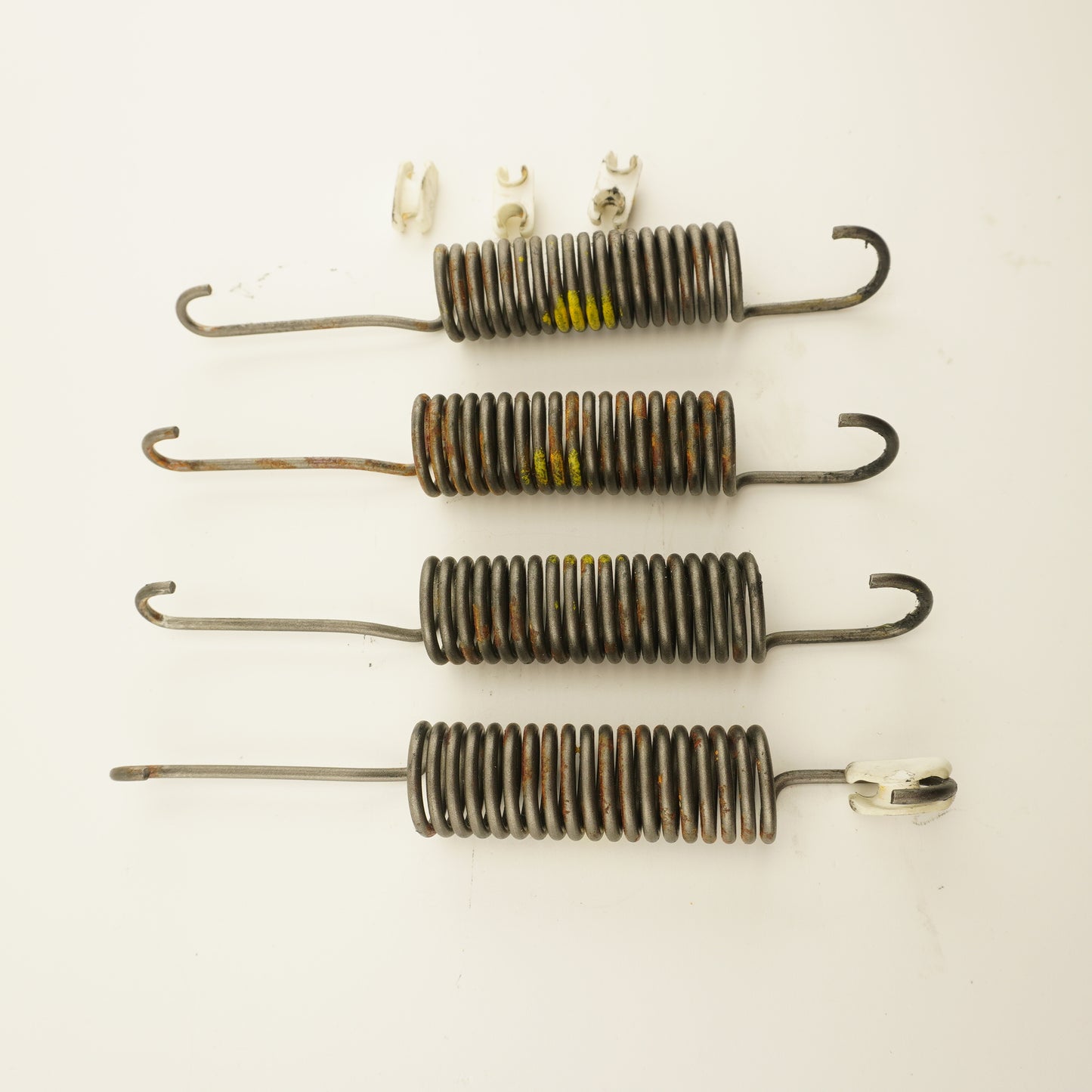 Miele Washing Machine Spring Set Pack of 4 With Carriers 04176890 04473970