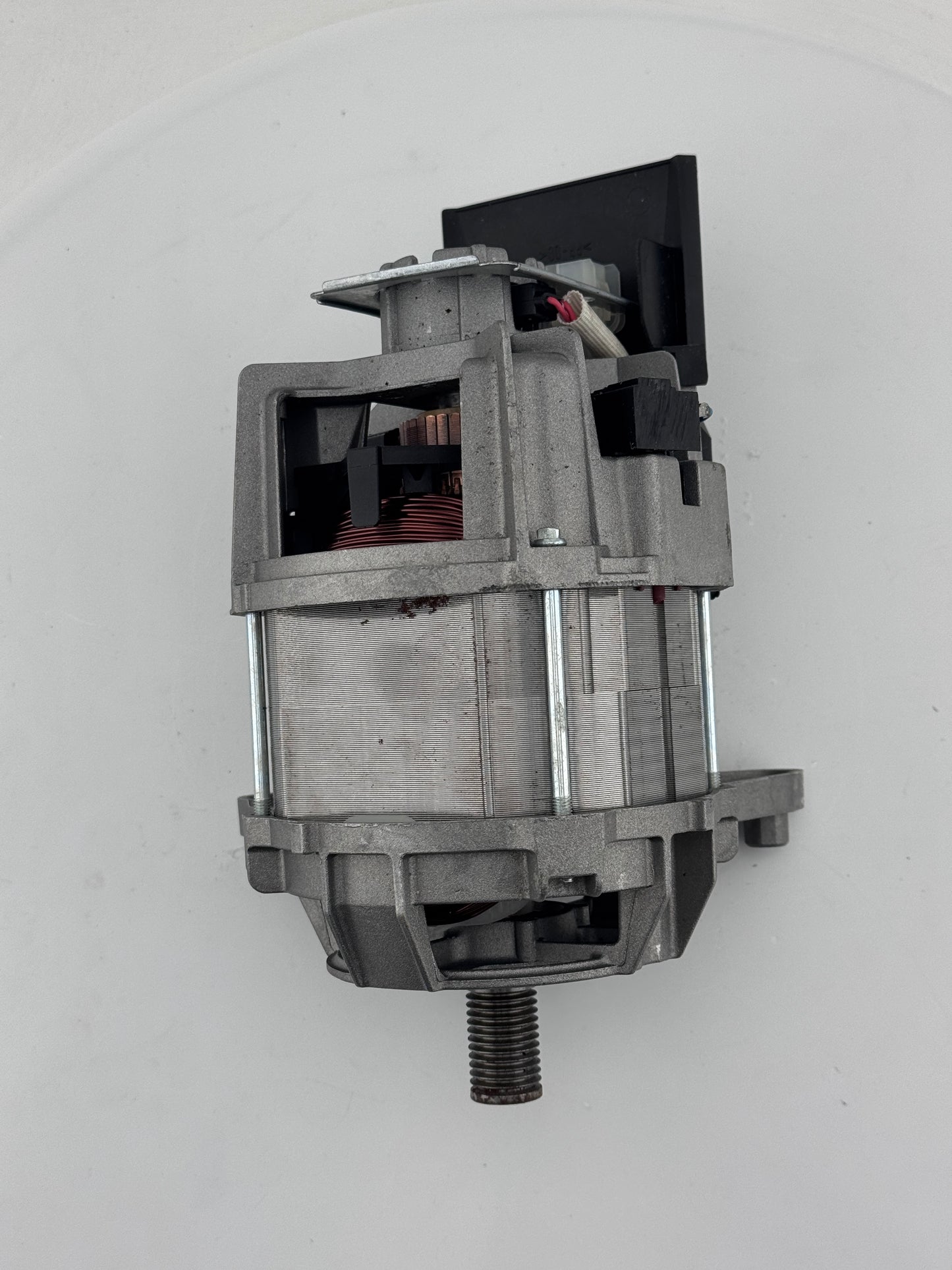 Hotpoint Motor U0Z 112 G 63 C00202063 084501 16.40 2003 04