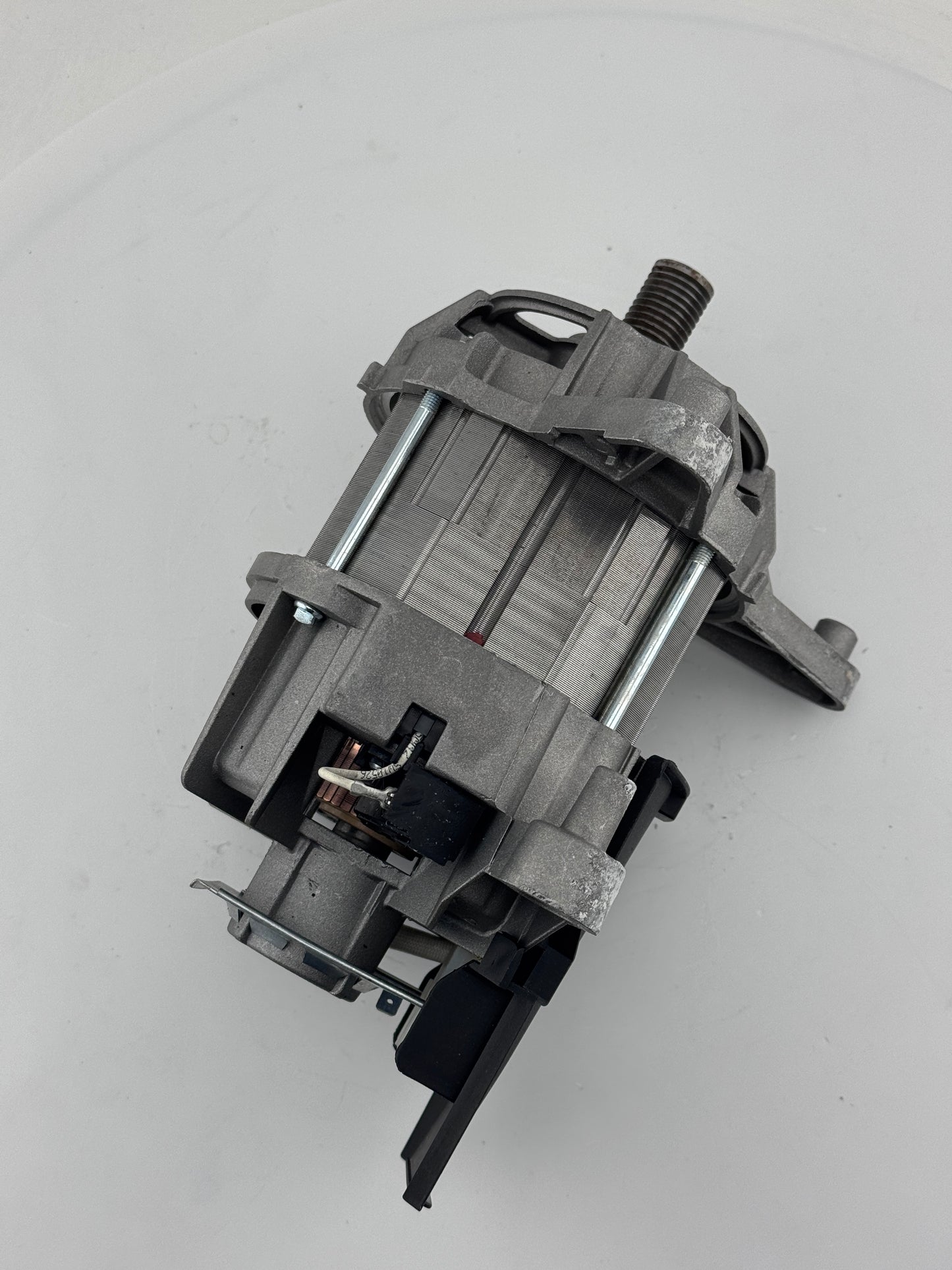 Hotpoint Motor U0Z 112 G 63 C00202063 084501 16.40 2003 04