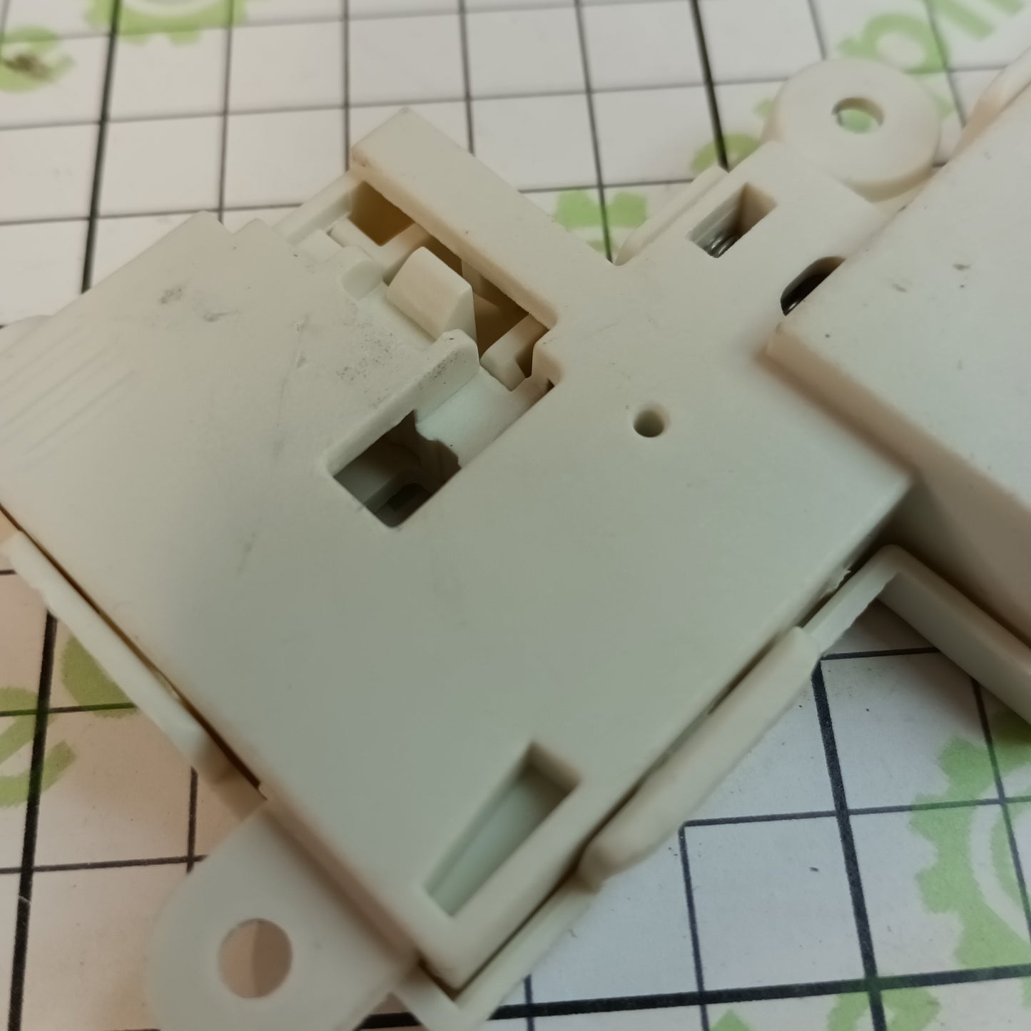 Dishwasher Door Lock 17476000007322